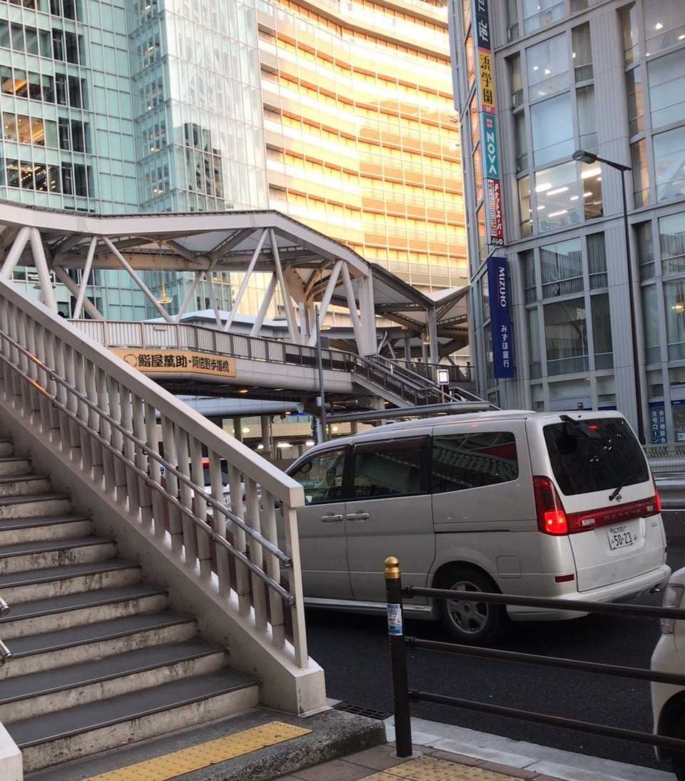 マシンでセルライト撃退 勧誘以外は好印象のエステサロン Girls Summit オトナ女子のためのエステ口コミ